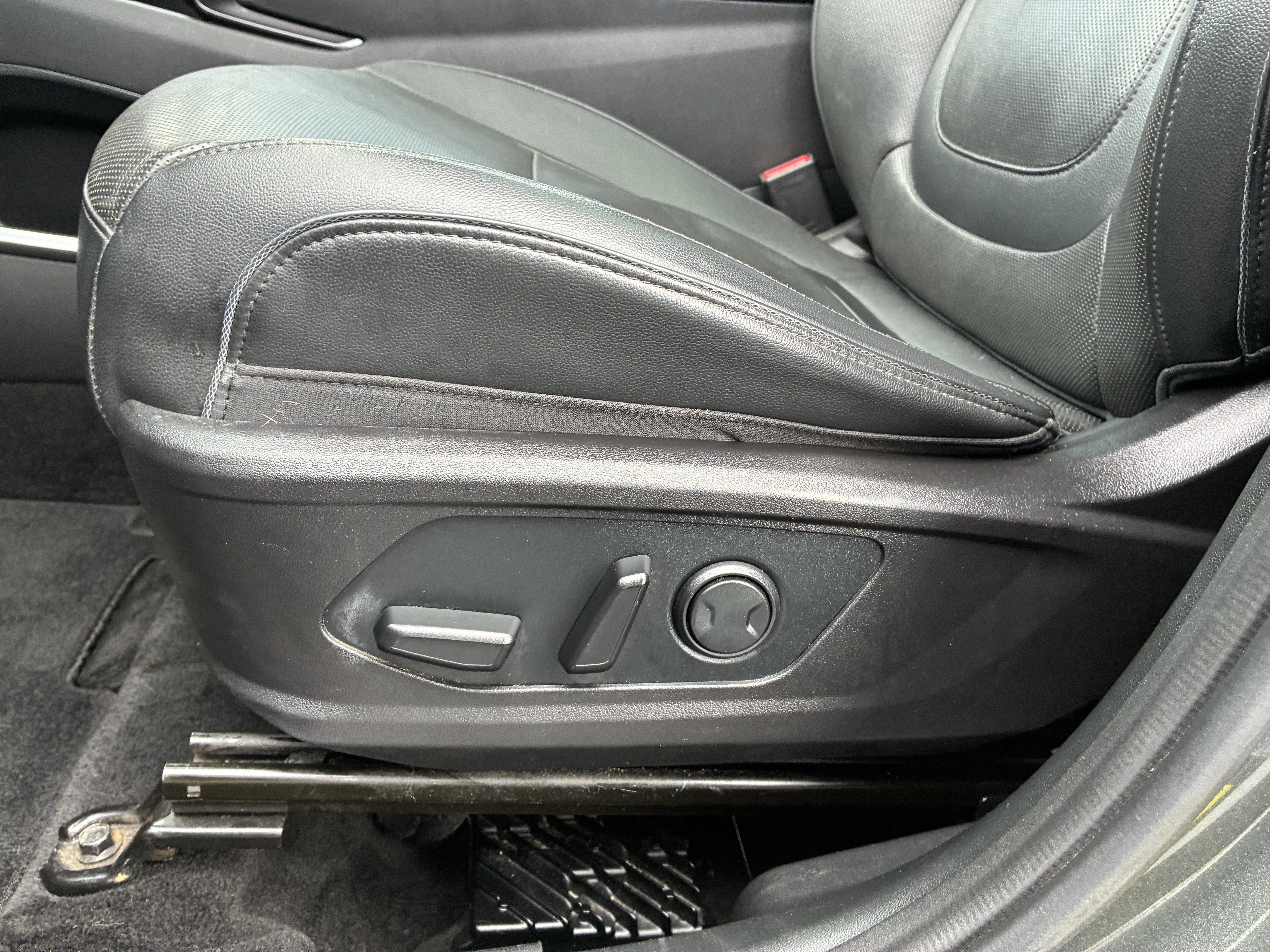 Used 2022 Hyundai Tucson Limited FWD image 24