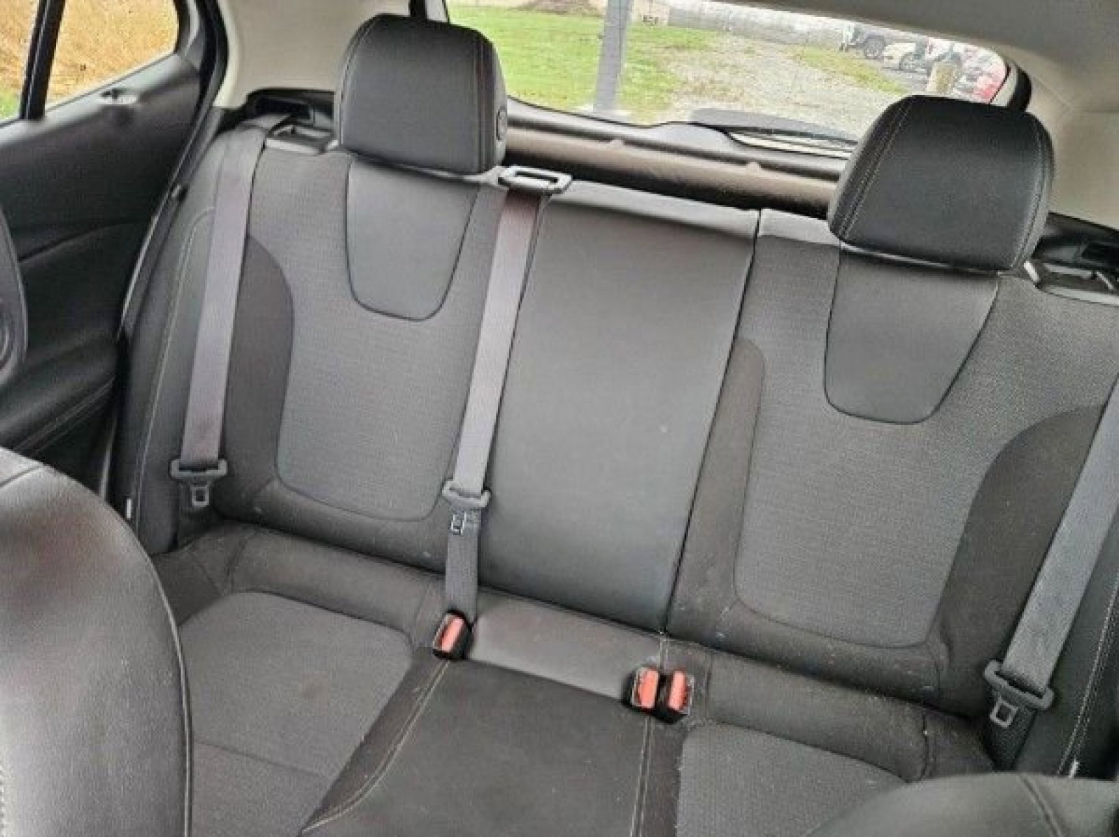 Used 2020 Buick Encore GX Preferred w/ Cold Weather Comfort Package AWD/4WD image 4