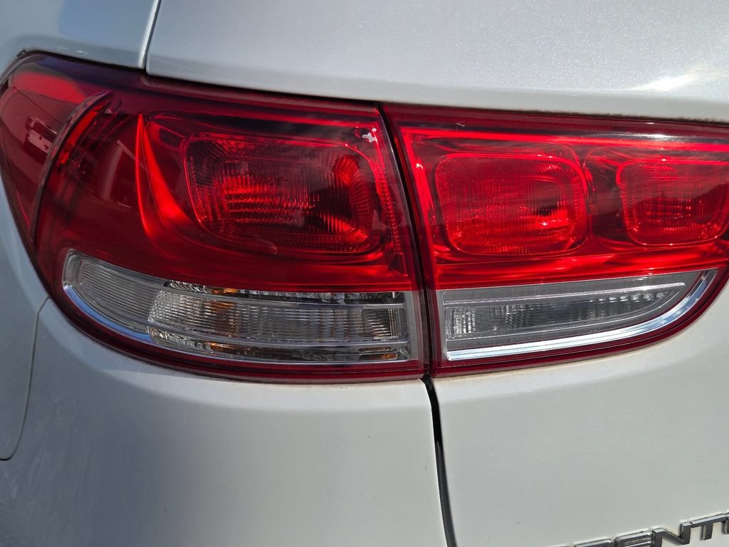 Used 2016 Kia Sorento FWD image 10