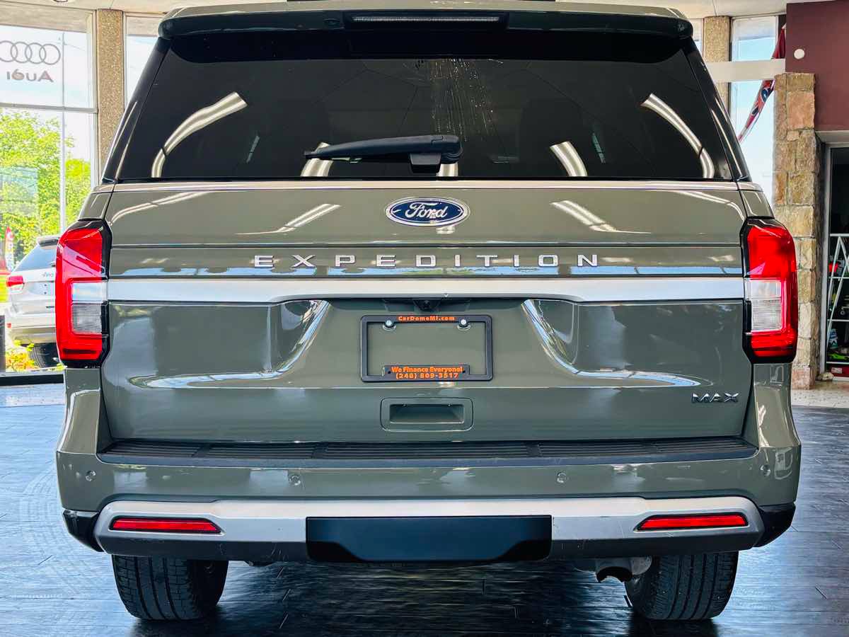 Used 2024 Ford Expedition Max XLT AWD/4WD image 10