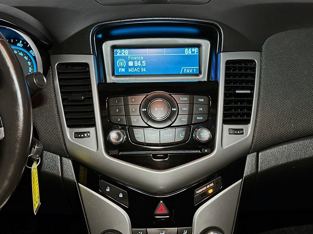 Used 2014 Chevrolet Cruze LT image 12