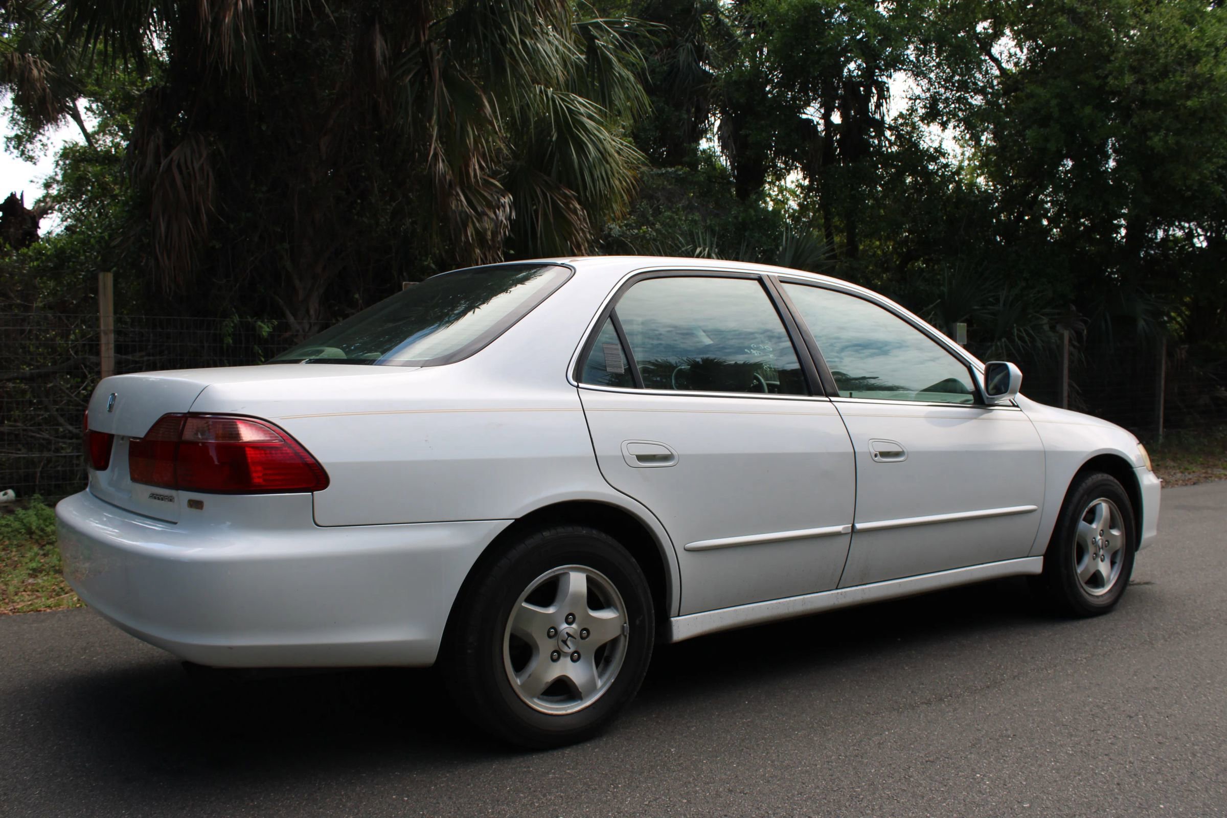 Used 2000 Honda Accord EX image 7