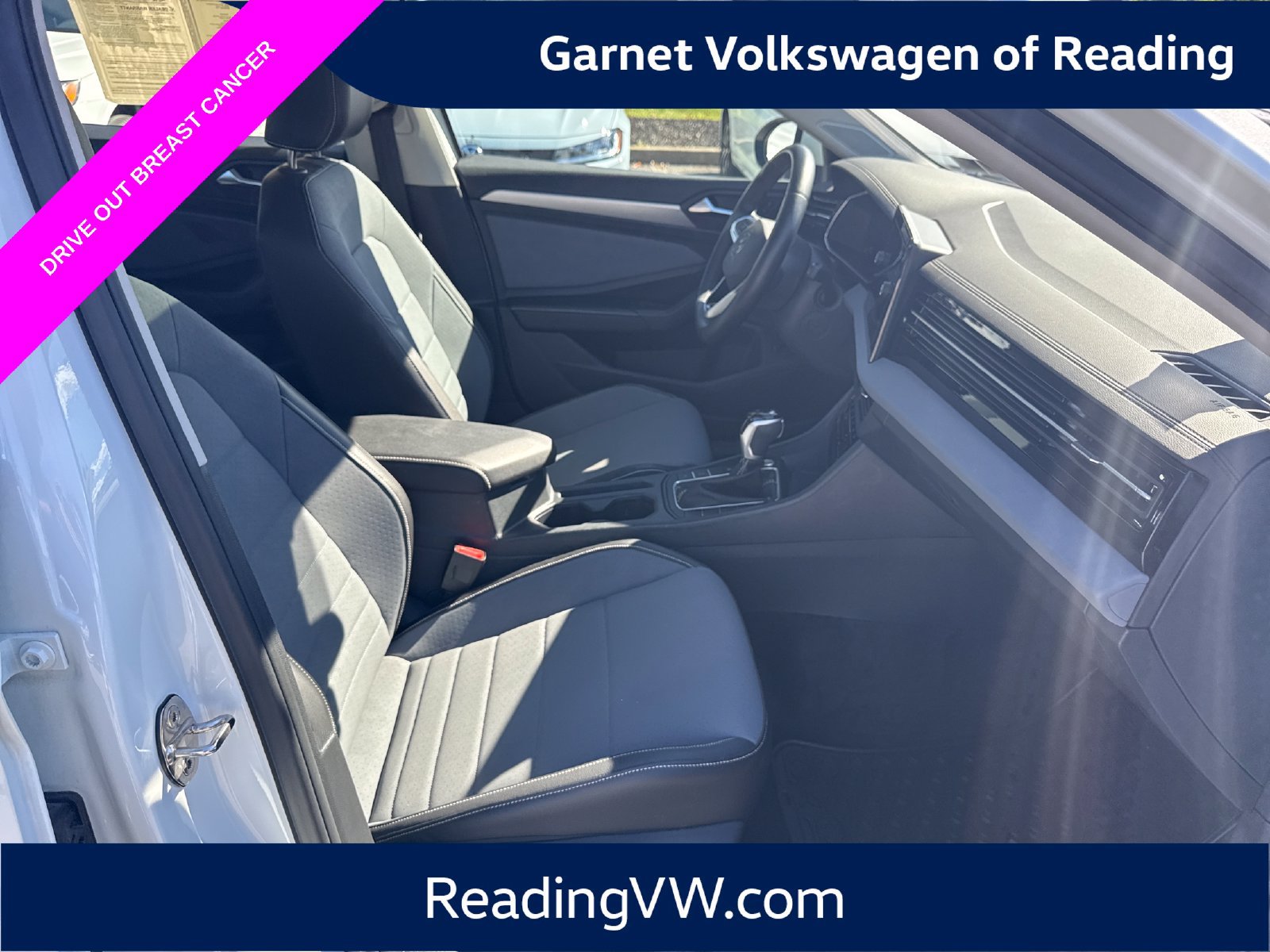 Certified 2025 Volkswagen Jetta SE w/ Sunroof Package FWD image 42