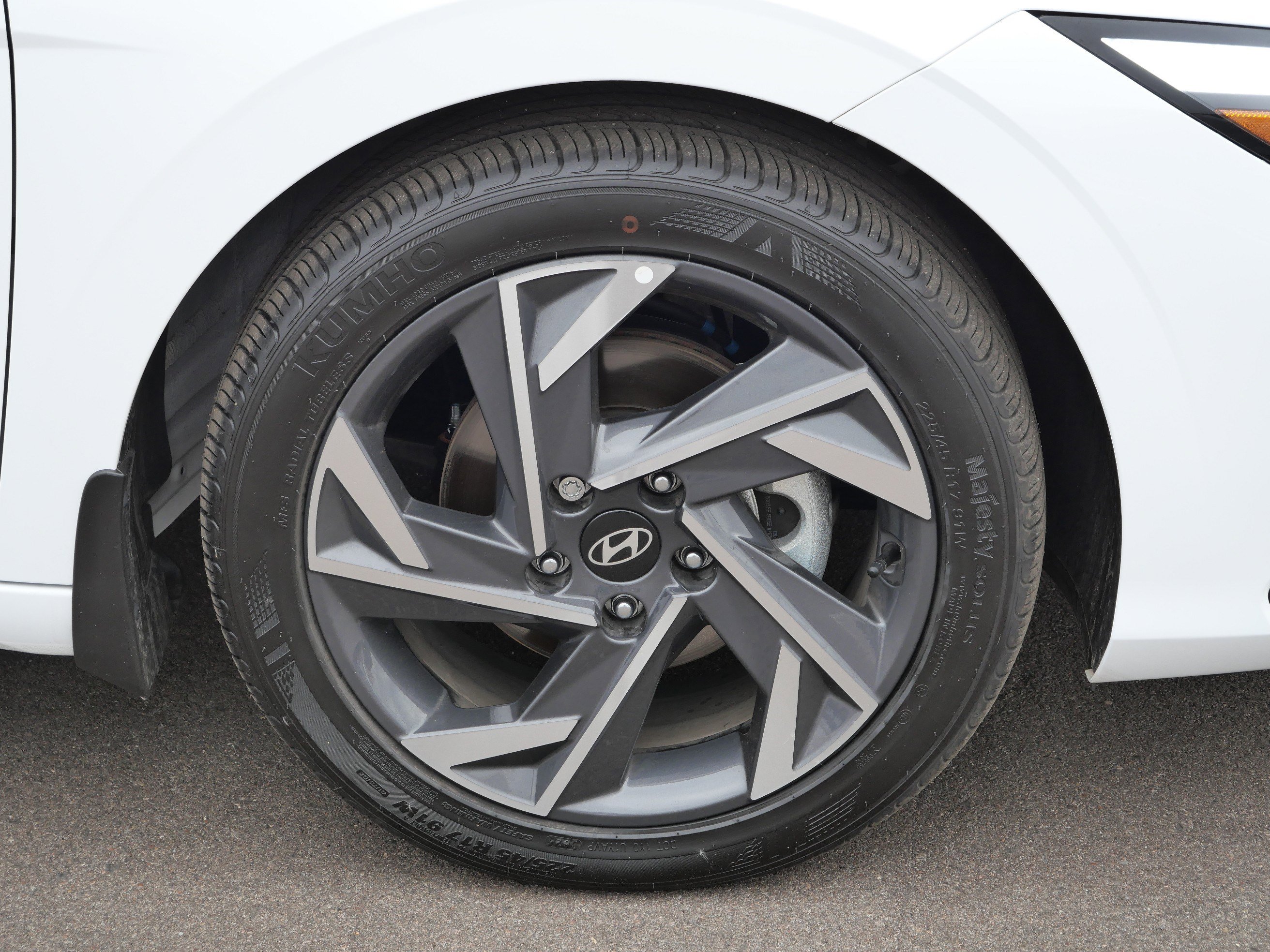 Used 2025 Hyundai Elantra Sport image 15