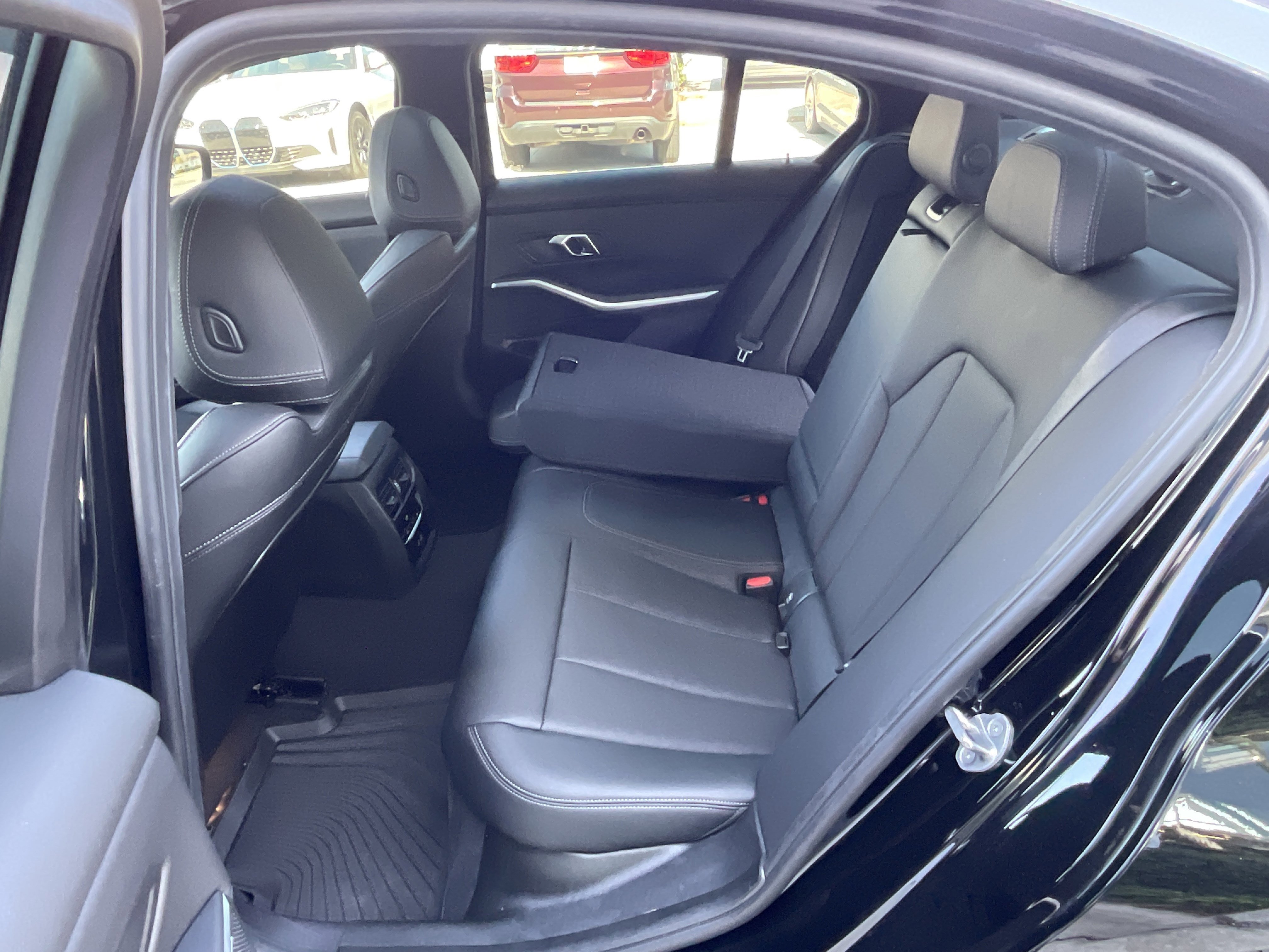 Certified 2024 BMW 330i Sedan w/ Premium Package image 27