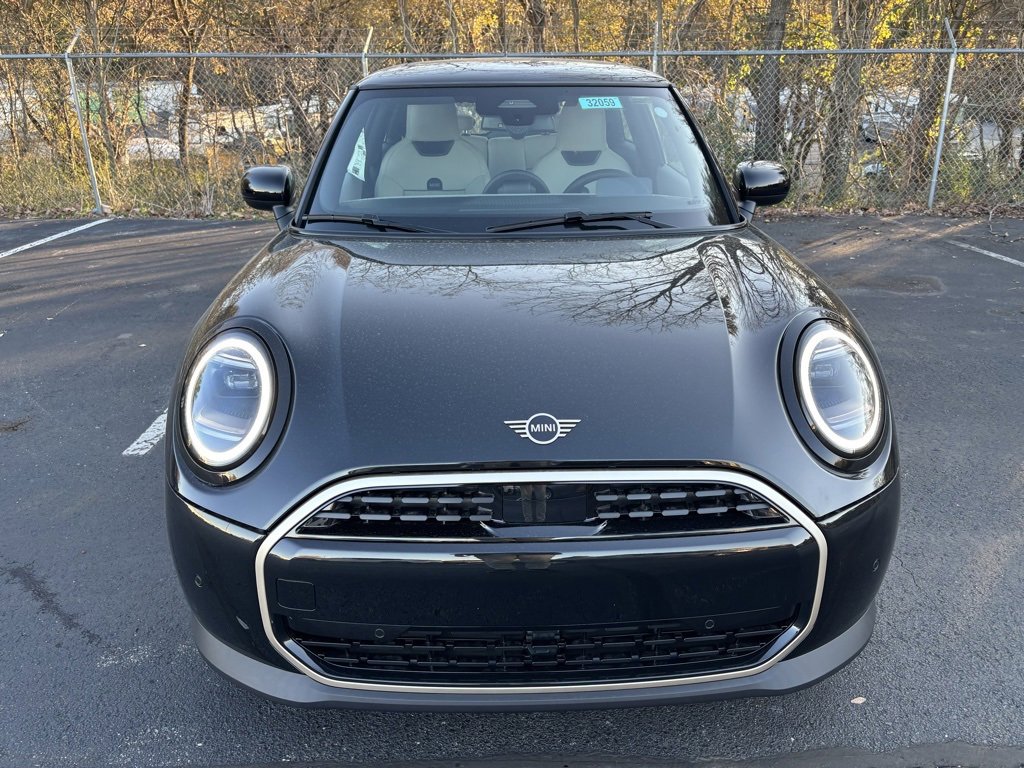New 2025 MINI Cooper 2-Door Hardtop image 9