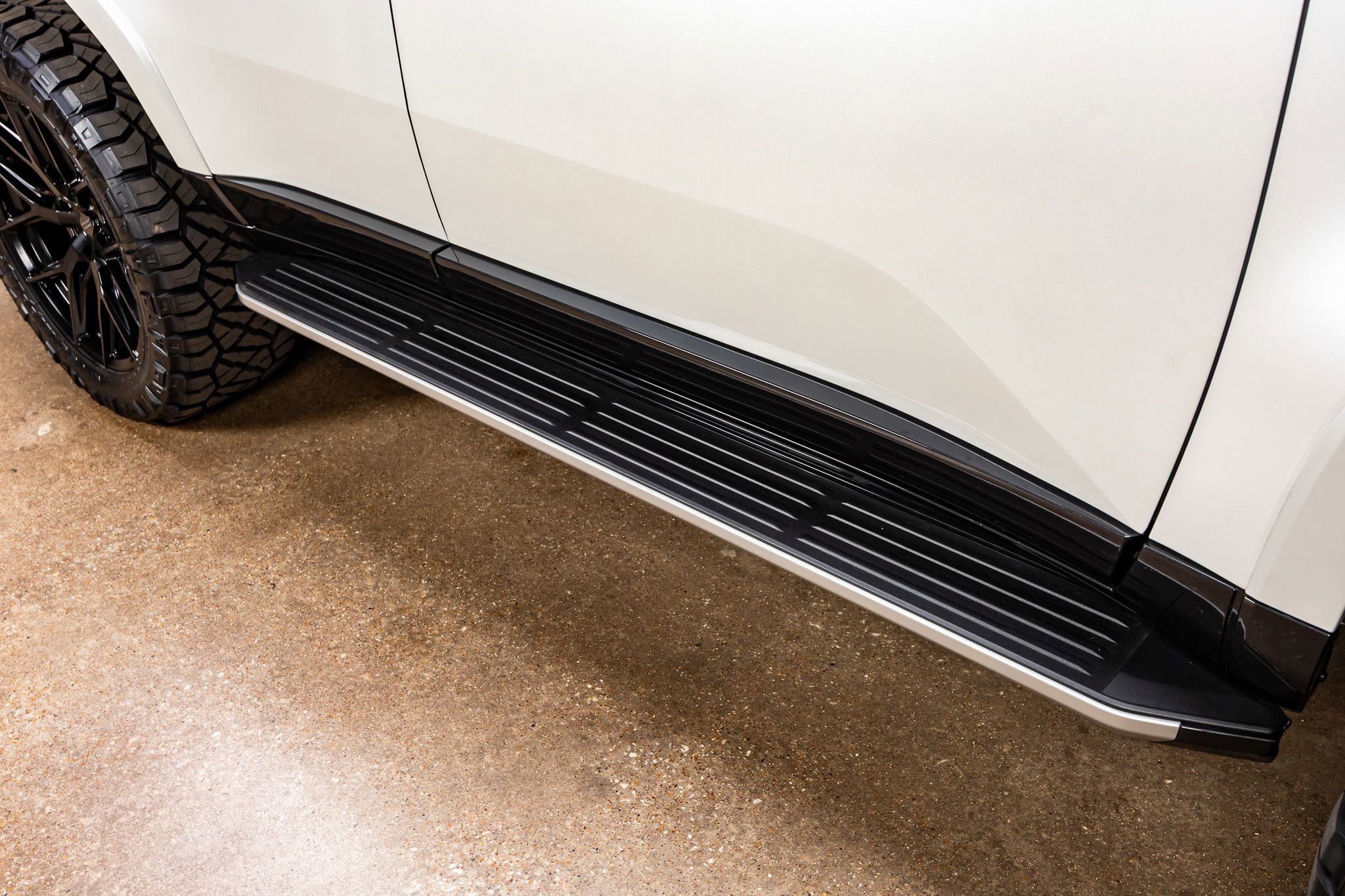 Used 2025 Lexus GX 550 image 13