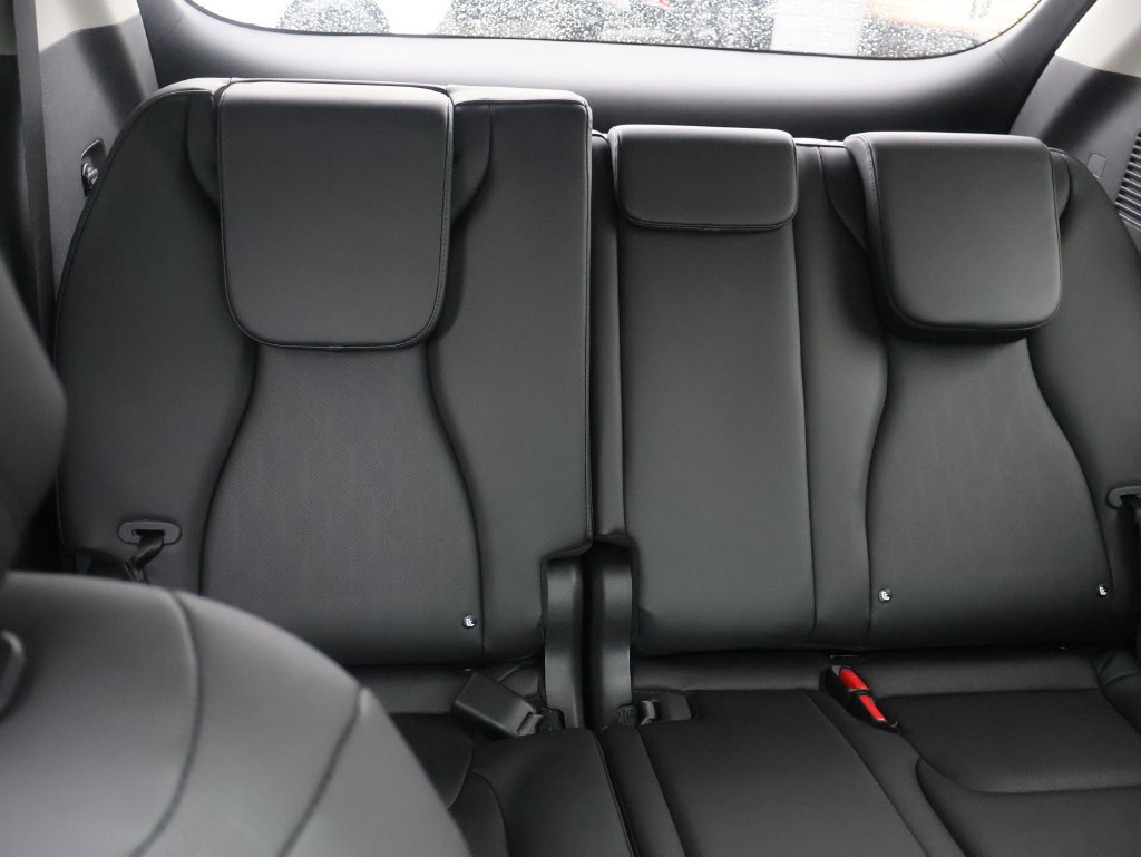 New 2027 Kia Carnival SX w/ Dark Edition Package FWD image 13
