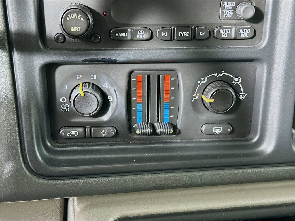 Used 2006 Chevrolet Suburban LS w/ Smart Select Package RWD image 14