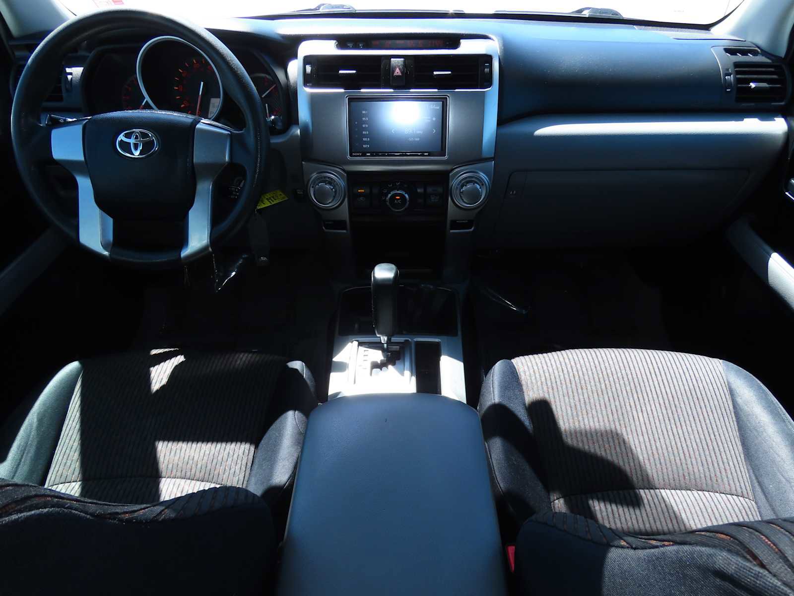 Used 2010 Toyota 4Runner SR5 AWD/4WD image 25