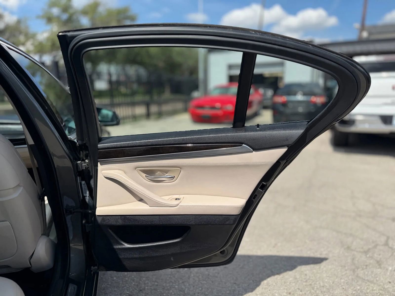 Used 2014 BMW 535i Sedan image 26