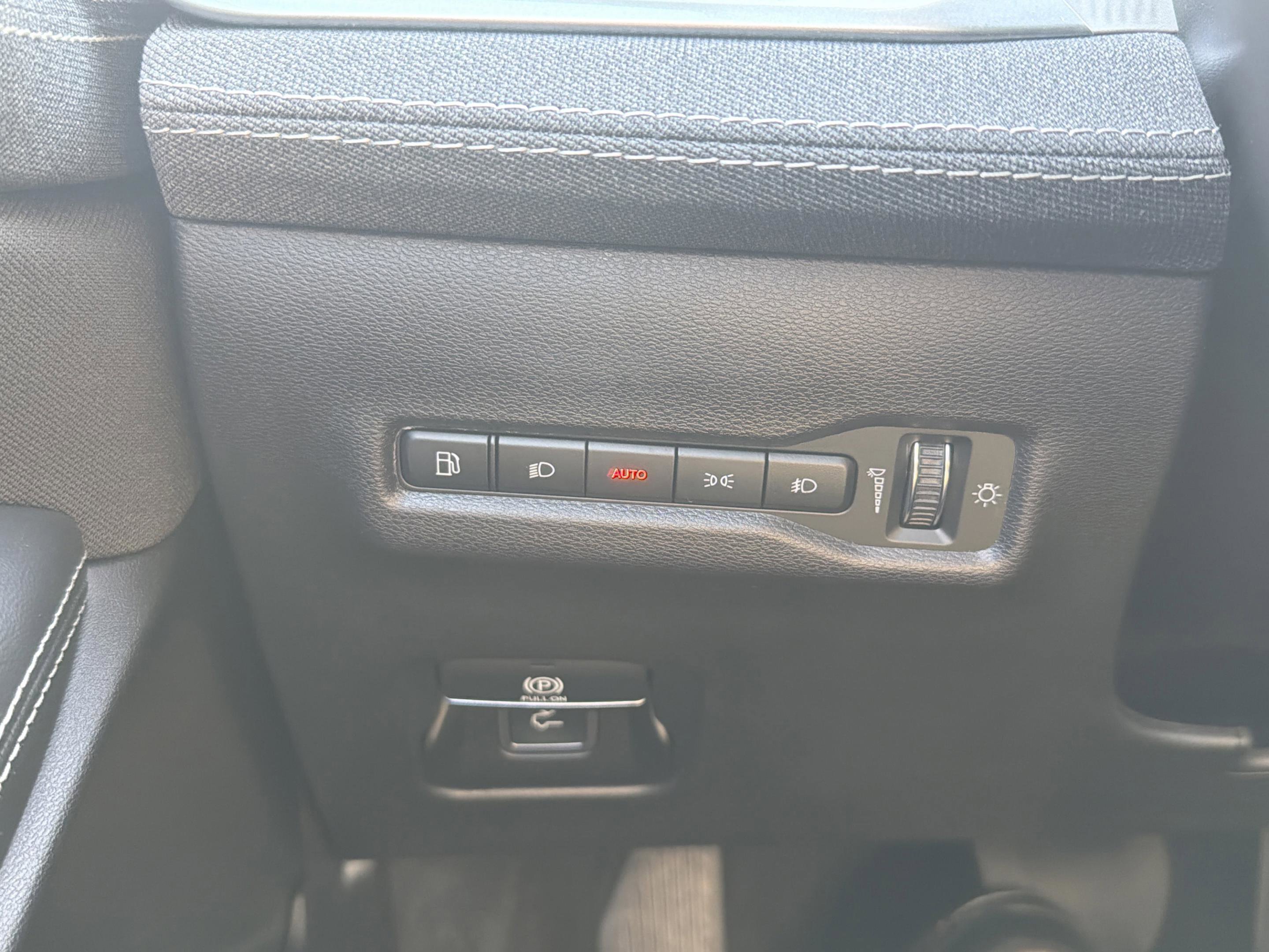 New 2026 Jeep Cherokee Laredo image 14