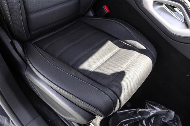 New 2026 Mercedes-Benz GLS 450 4MATIC image 28