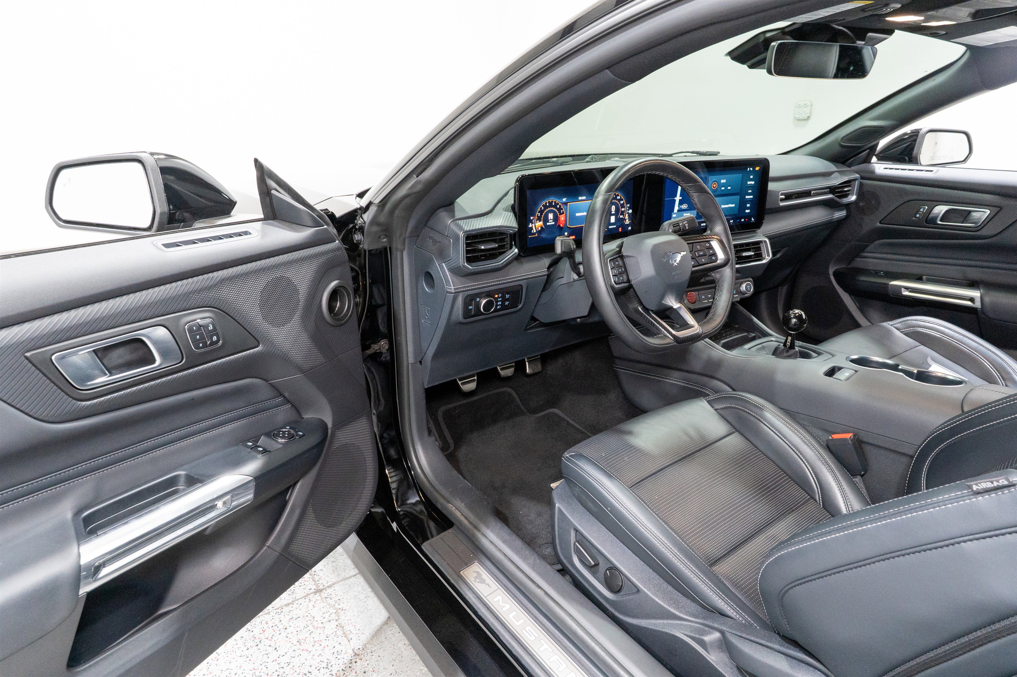 Used 2024 Ford Mustang GT Premium RWD image 13