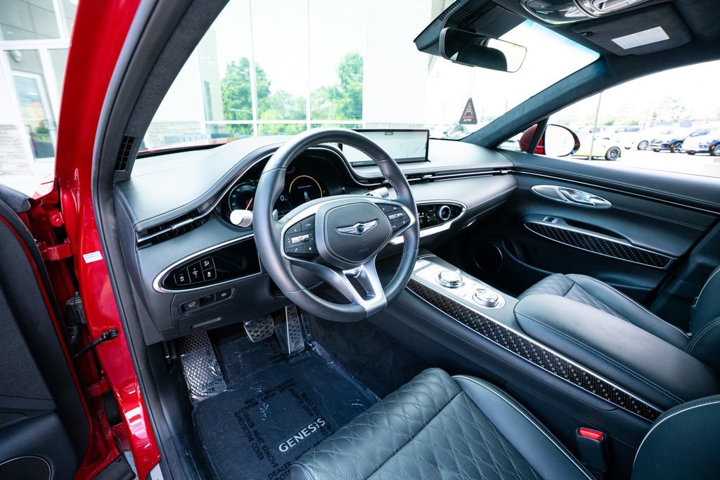 Used 2025 Genesis GV70 3.5T Sport w/ Sport Prestige Package AWD/4WD image 30