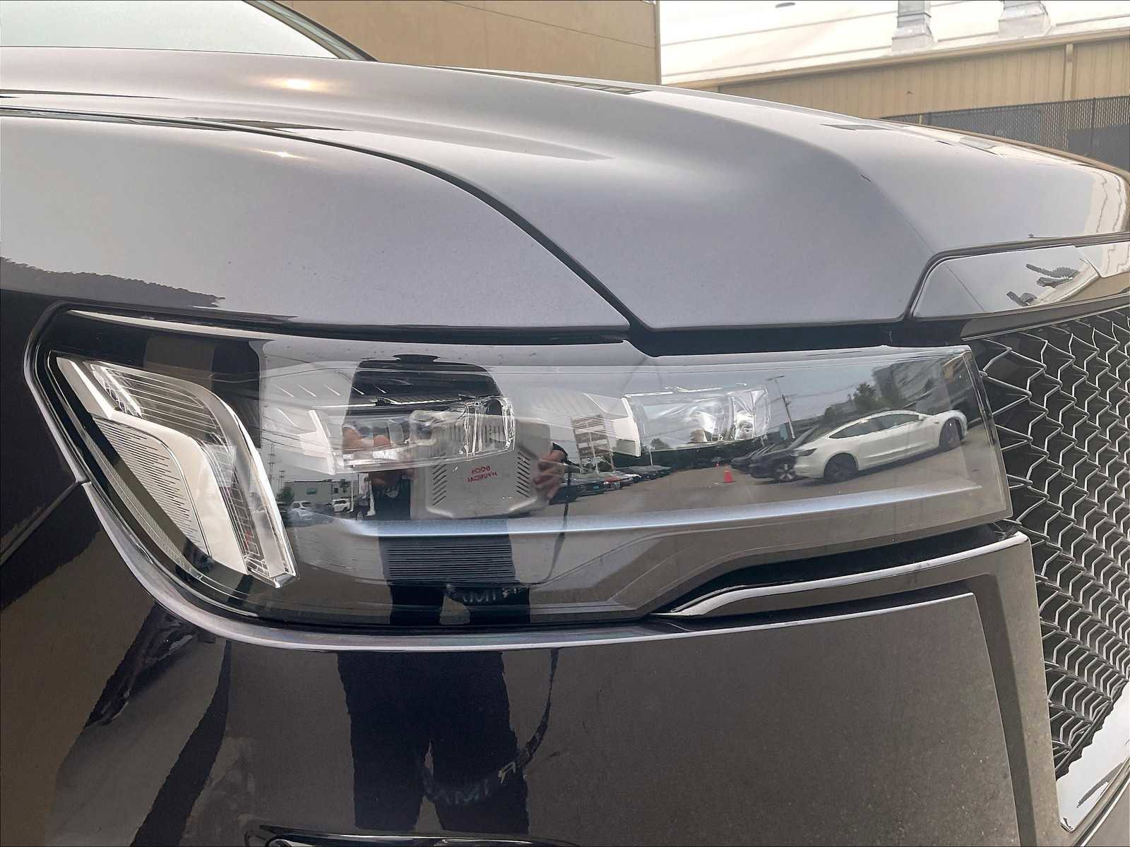 Used 2023 Cadillac Escalade Sport Platinum w/ LPO, ONYX Package image 34