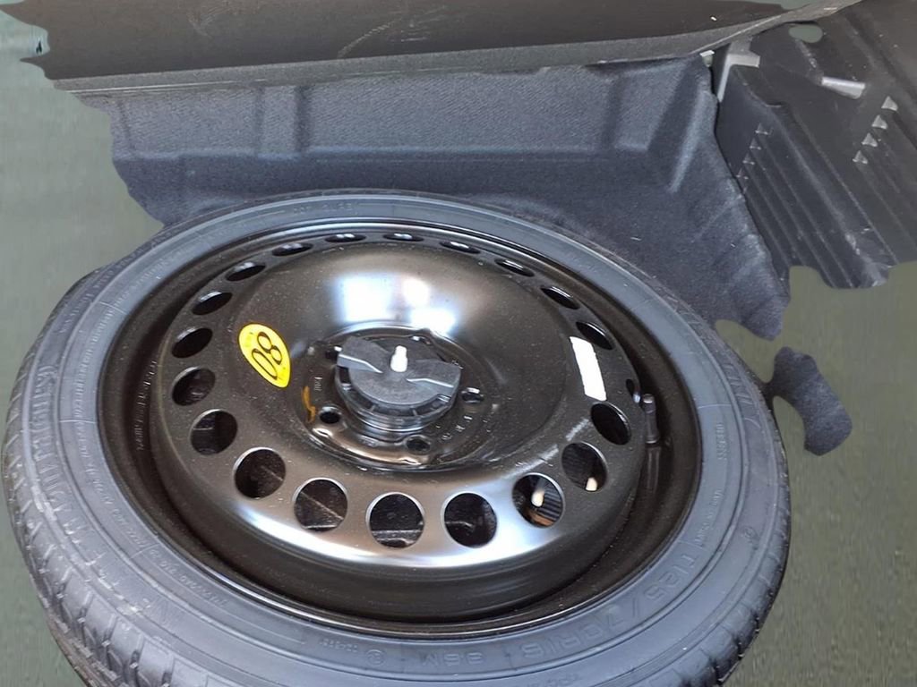 Used 2024 Chevrolet TrailBlazer RS w/ Driver Confidence Package FWD image 31