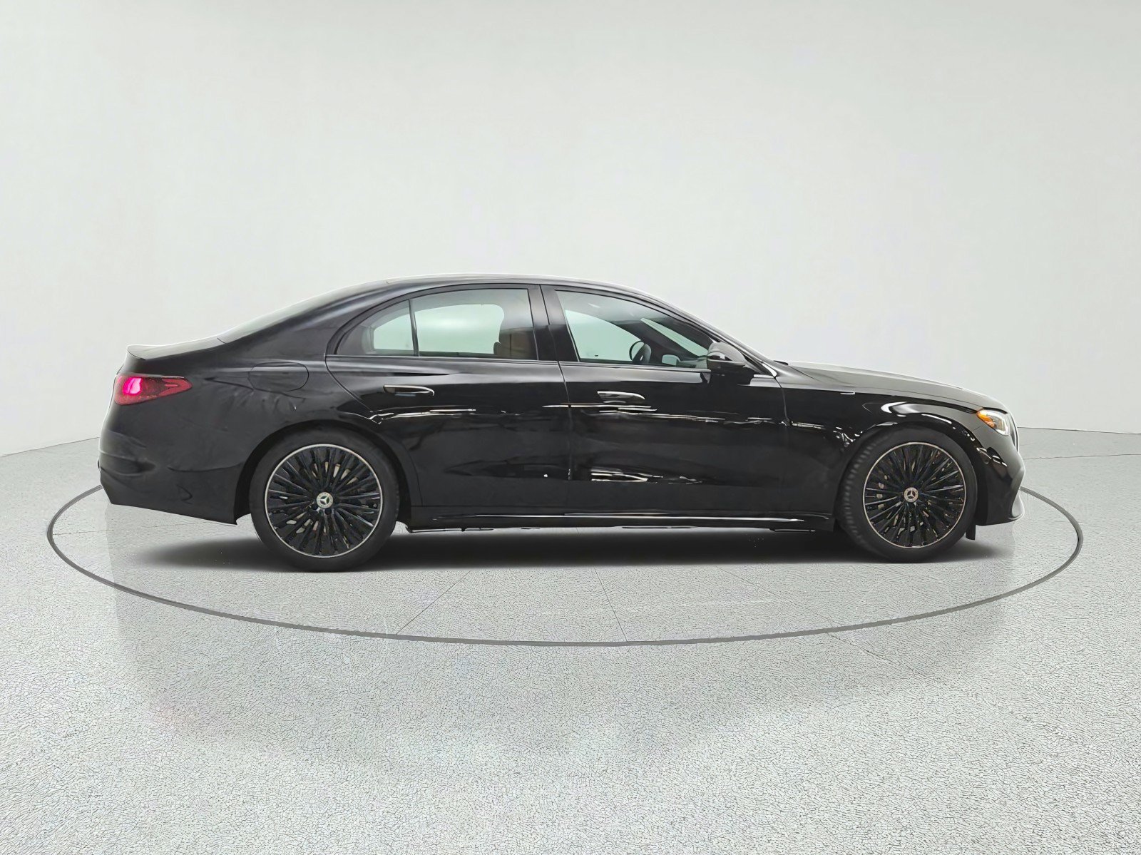 New 2027 Mercedes-Benz E 450 4MATIC Sedan image 4