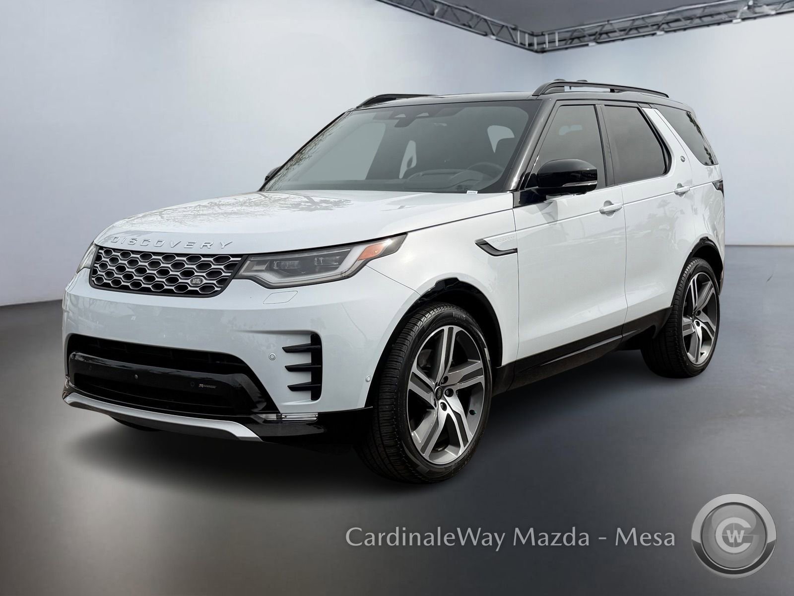 Used 2023 Land Rover Discovery Metropolitan Edition AWD/4WD image 9