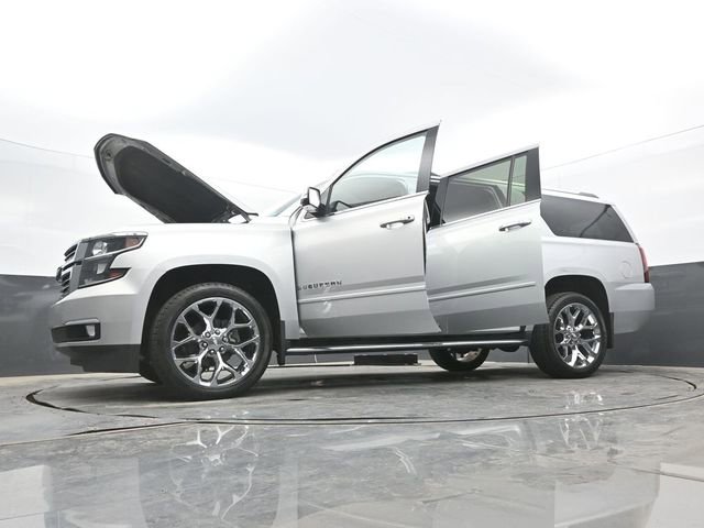 Used 2019 Chevrolet Suburban Premier AWD/4WD image 68