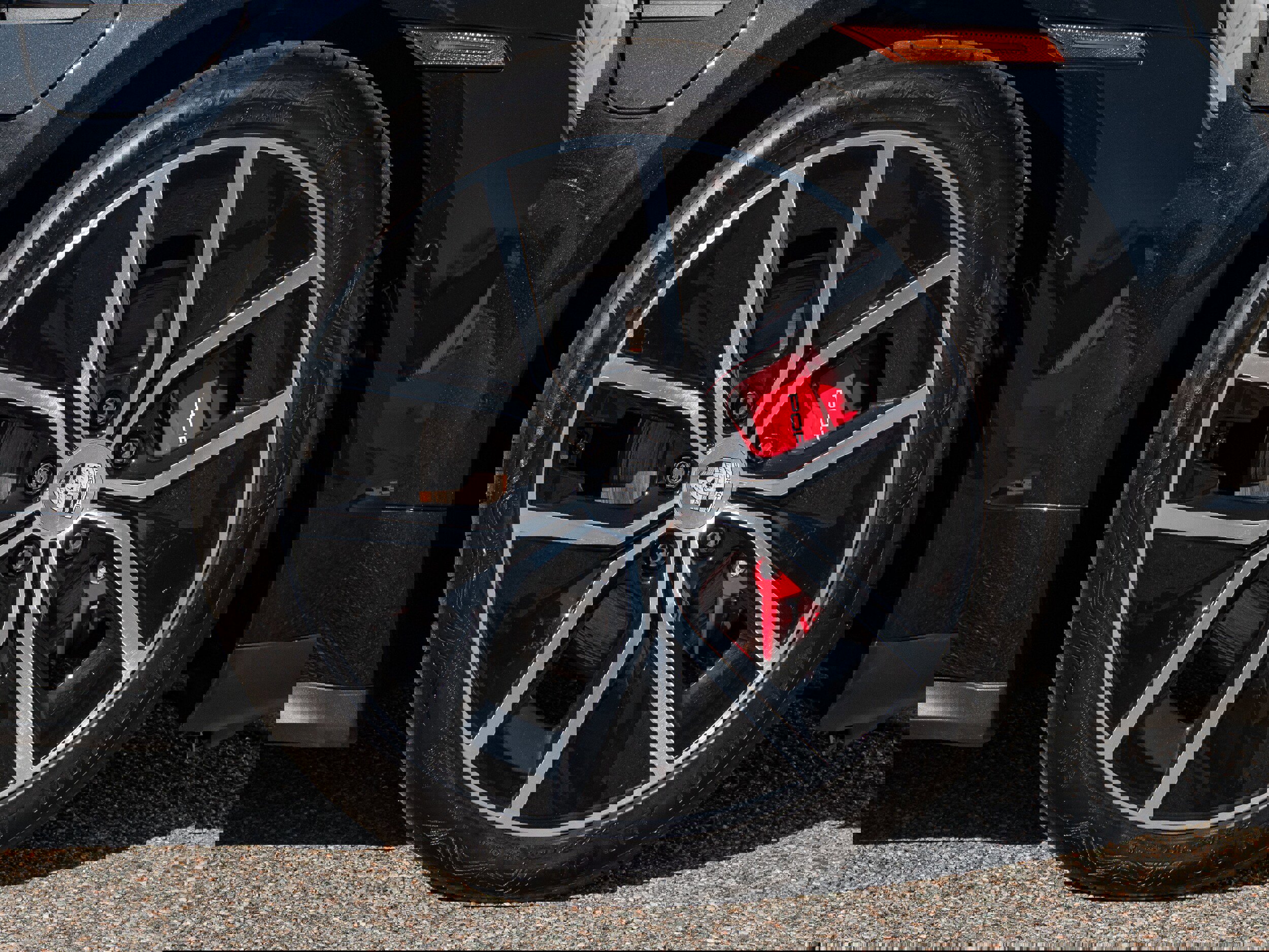 Used 2025 Porsche Taycan 4S image 17