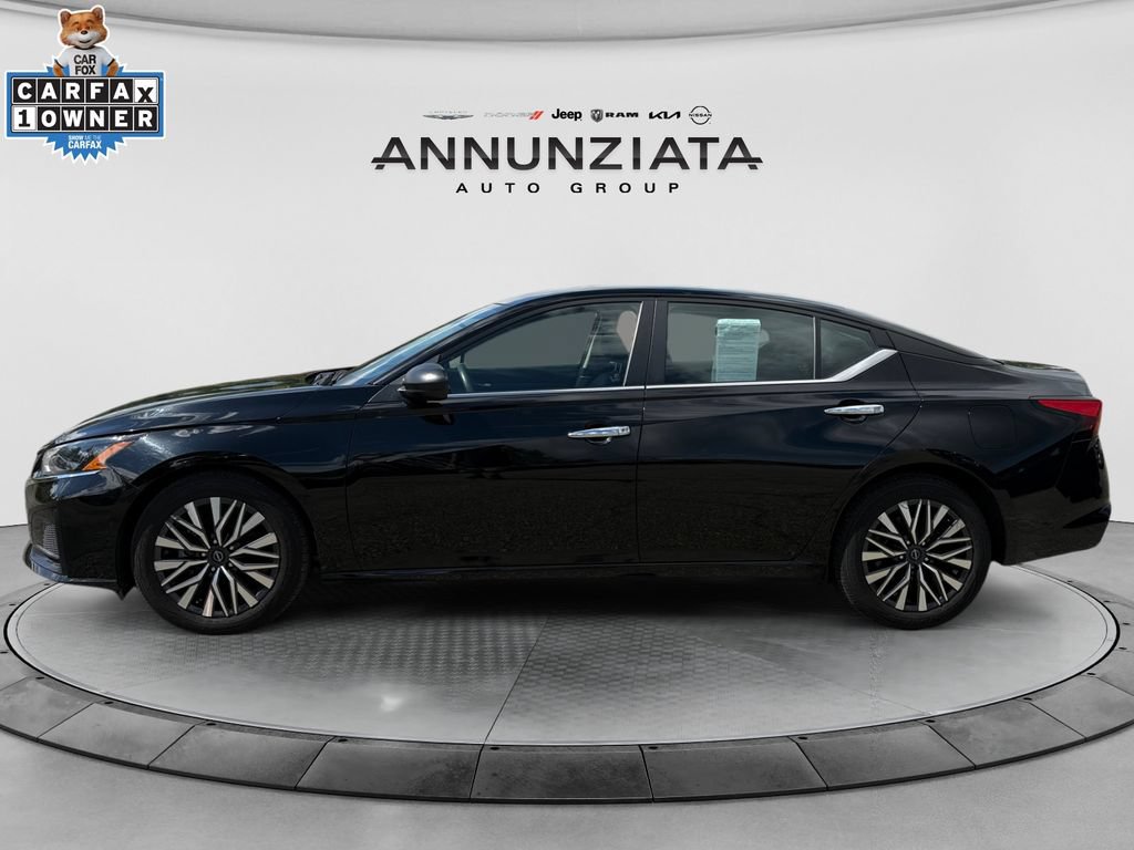 Certified 2024 Nissan Altima 2.5 SV FWD image 2