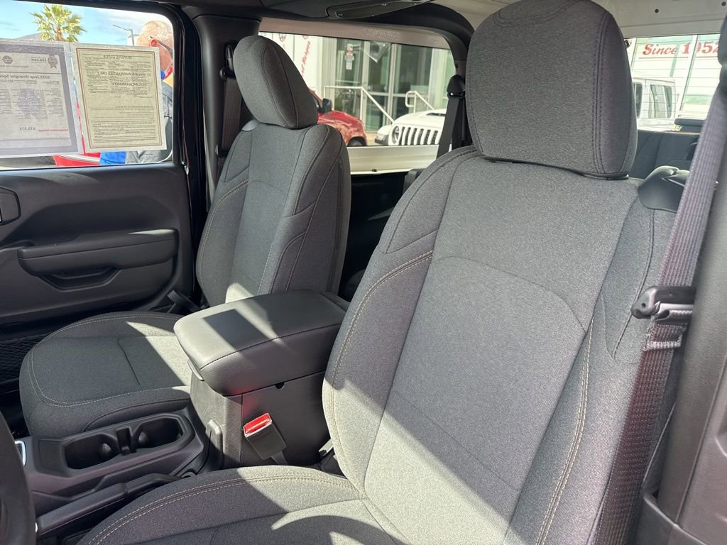 Used 2025 Jeep Wrangler Sport image 14