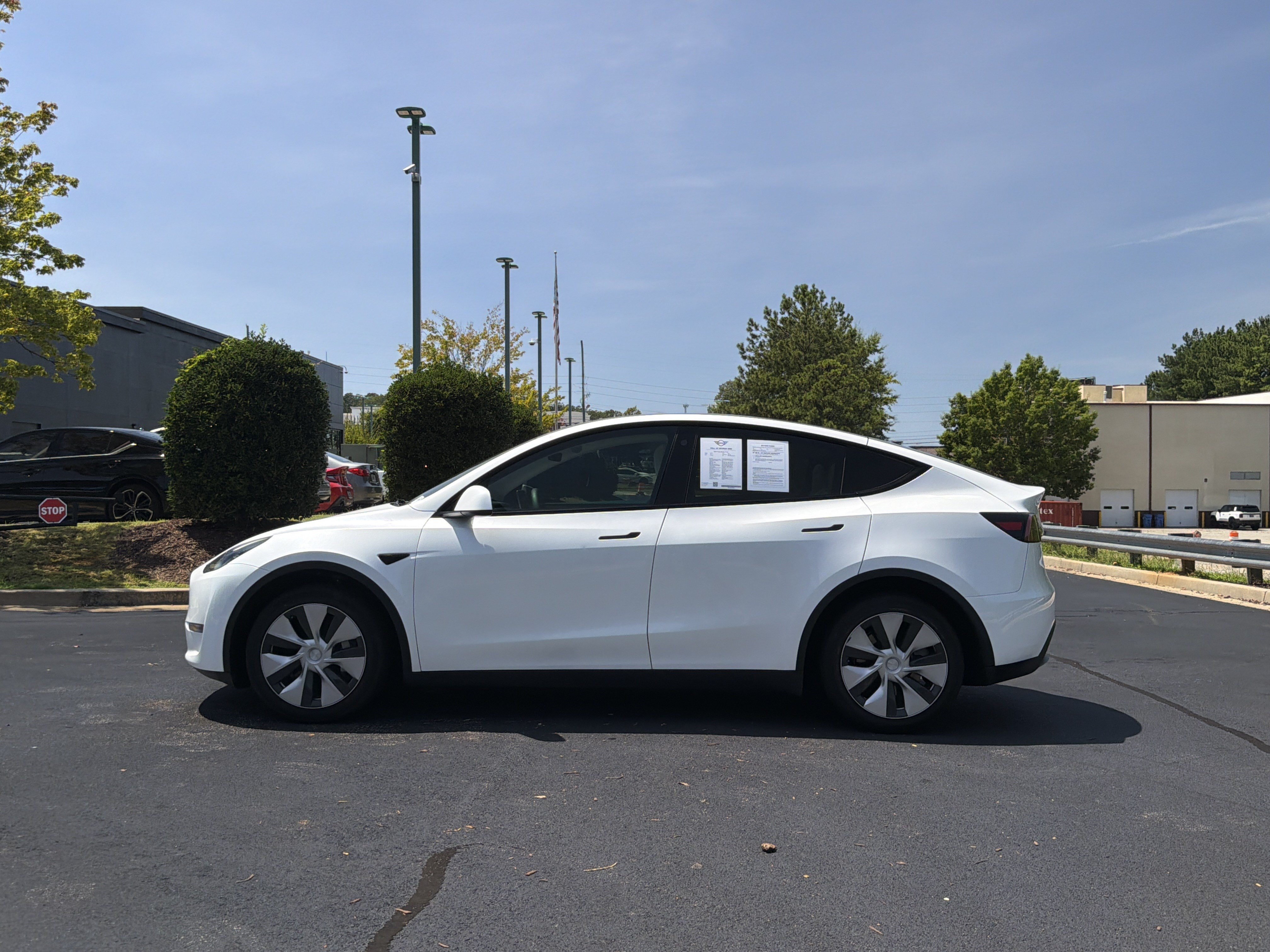 Used 2023 Tesla Model Y AWD image 13