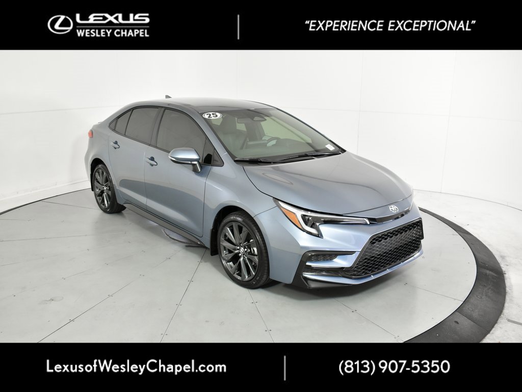 Used 2026 Toyota Corolla SE image 2