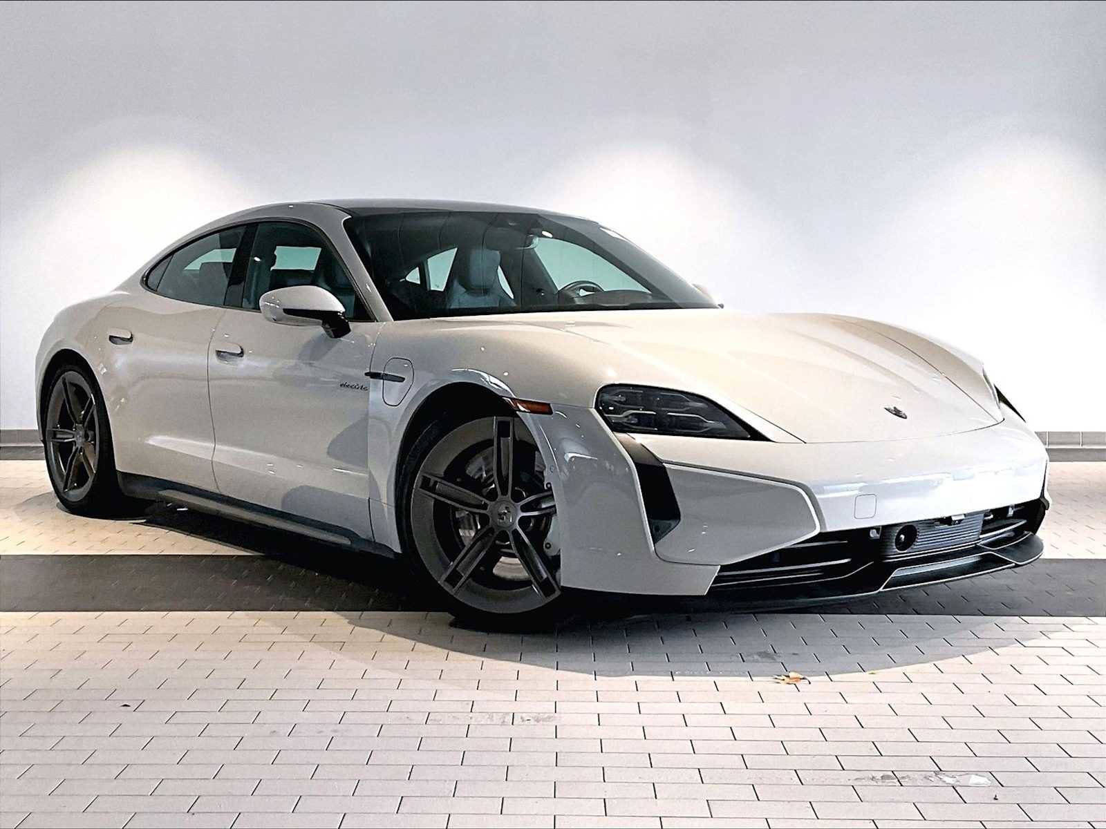 Used 2025 Porsche Taycan Turbo image 12