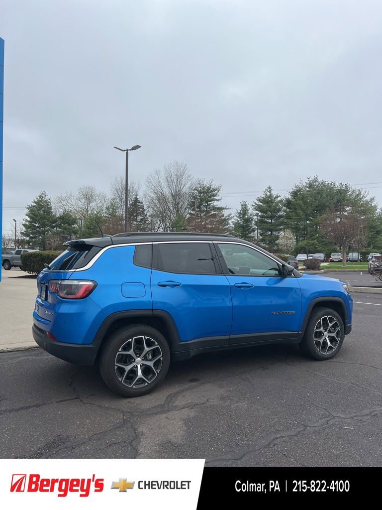 Used 2024 Jeep Compass Limited image 8