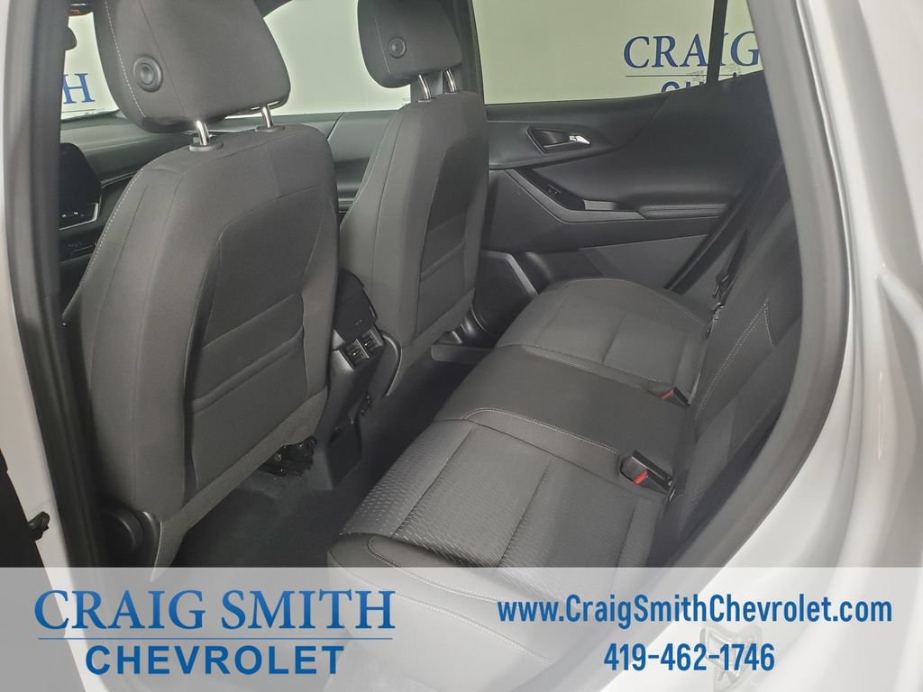 Used 2025 Chevrolet Equinox LT FWD image 11
