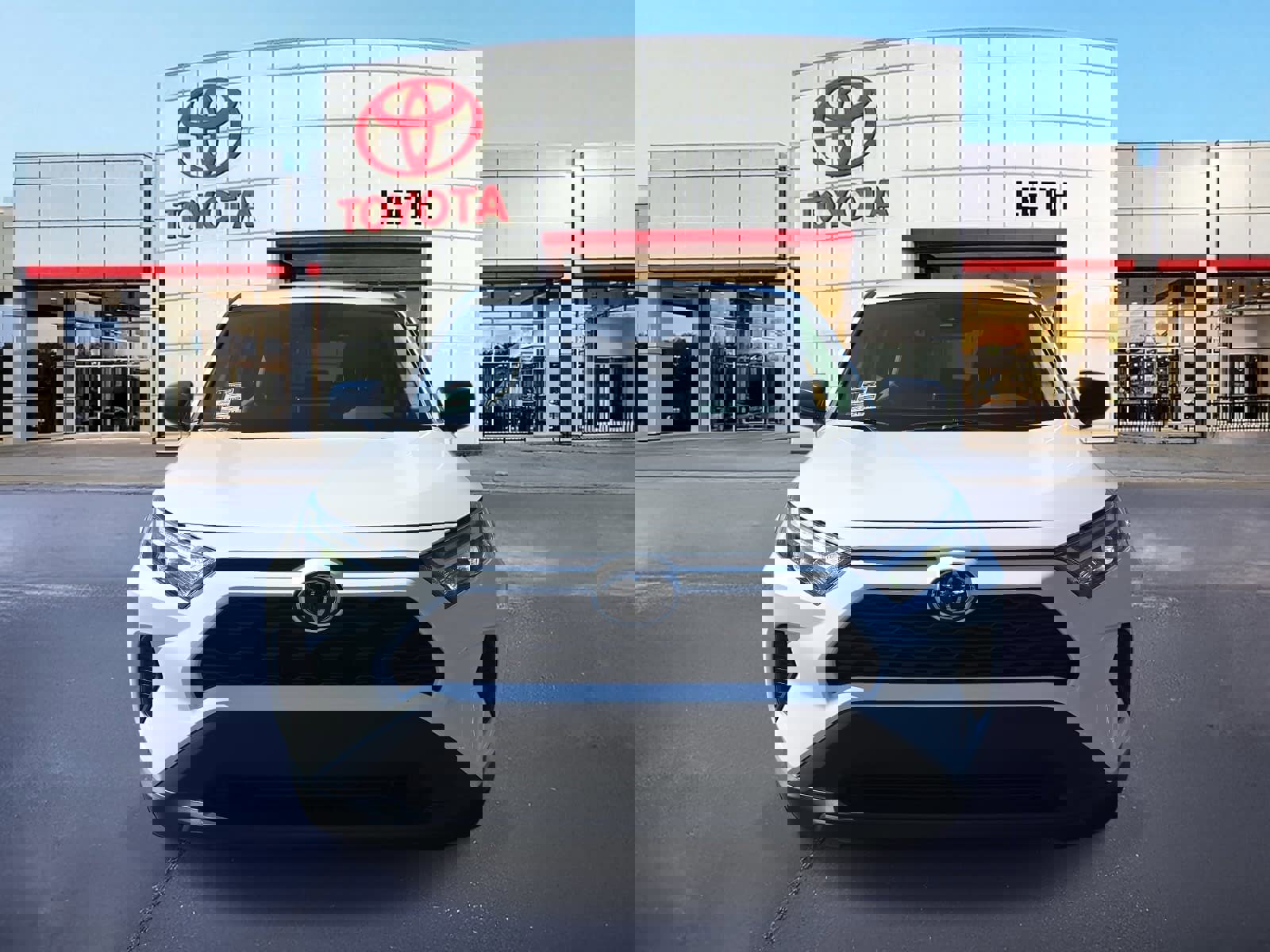 Used 2023 Toyota RAV4 LE image 2