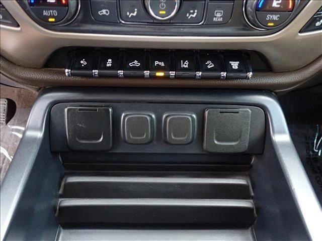 Used 2018 GMC Sierra 2500 Denali w/ Duramax Plus Package AWD/4WD image 20
