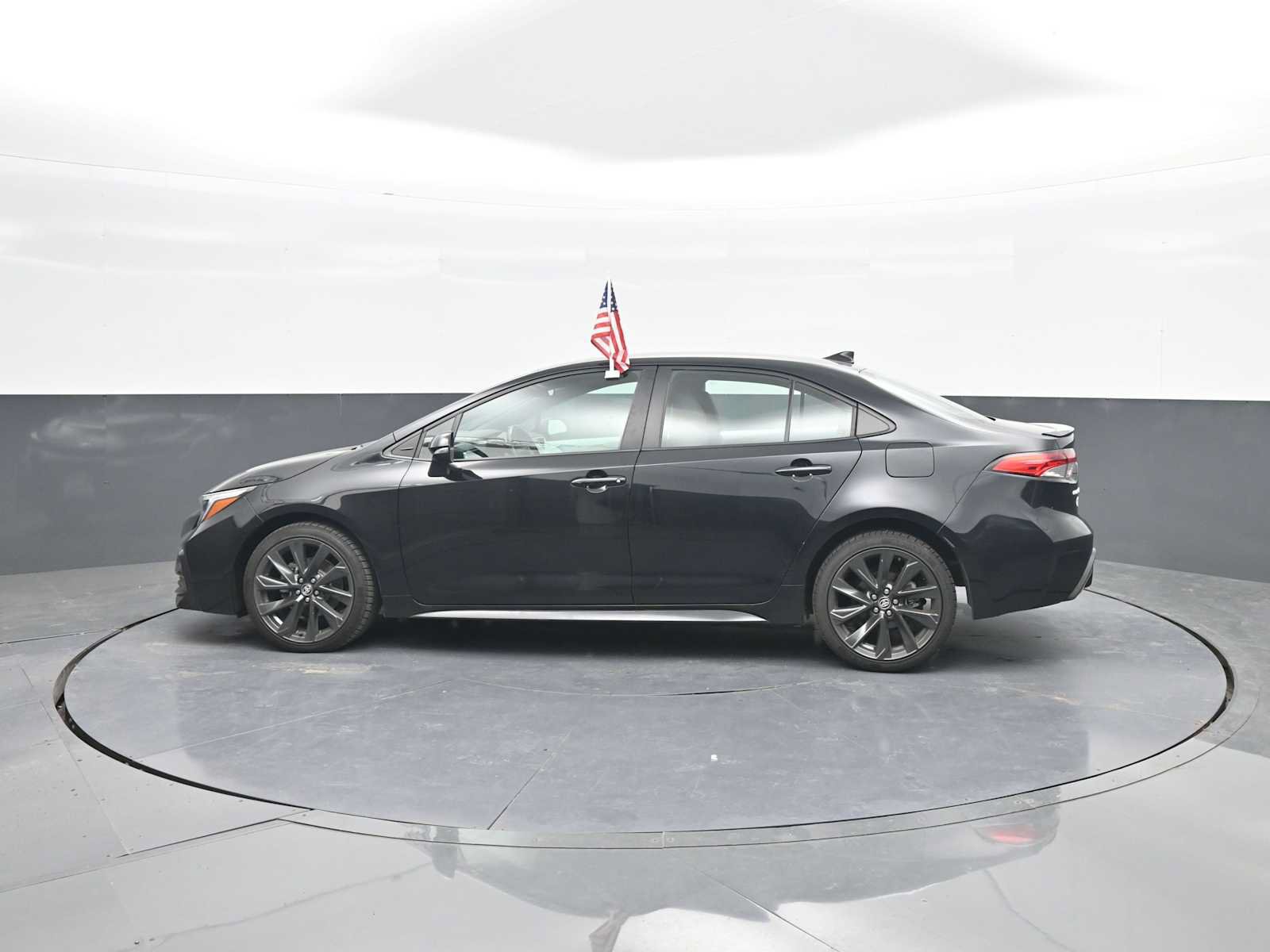 Used 2024 Toyota Corolla SE FWD image 5