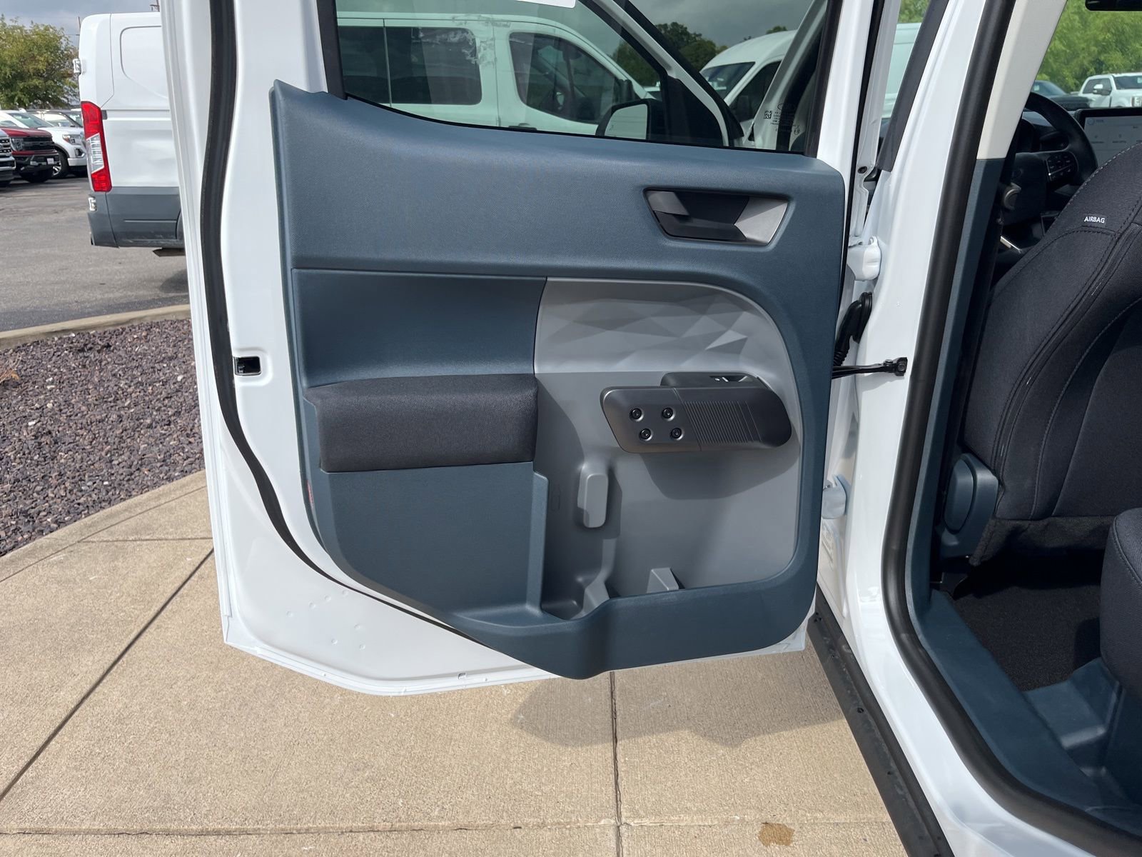 New 2025 Ford Maverick XL w/ 4K Tow Package image 32