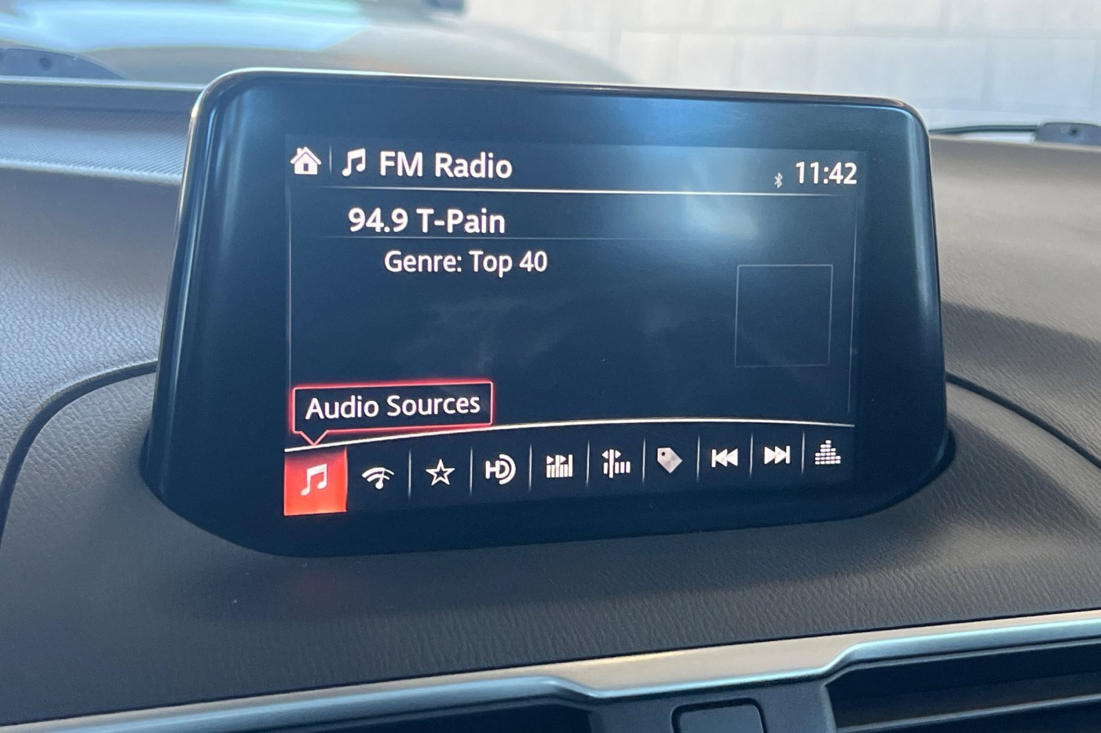 Used 2018 MAZDA MAZDA3 Touring image 18