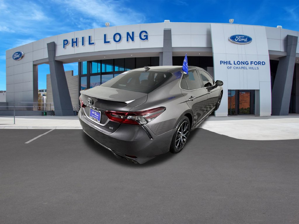 Used 2024 Toyota Camry SE FWD image 5
