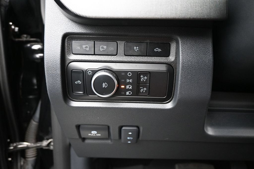 Used 2024 Ford F350 Platinum AWD/4WD image 15