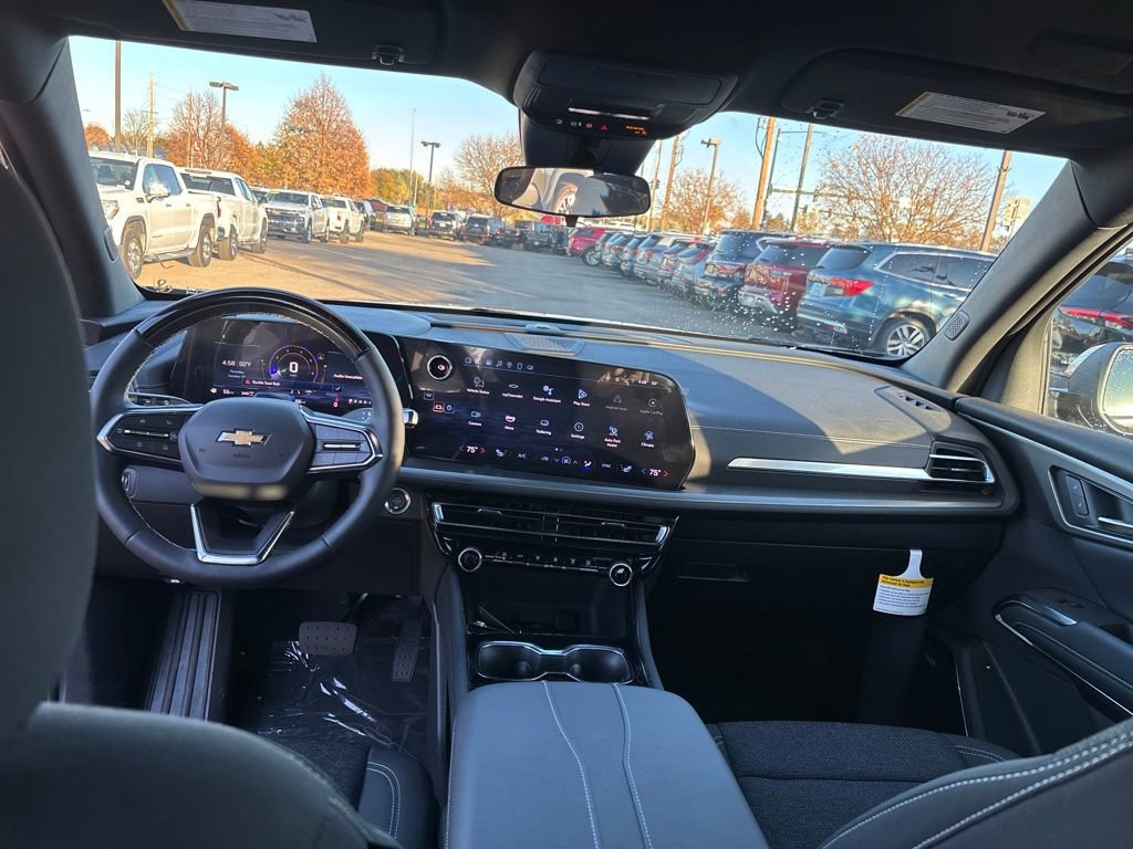 New 2025 Chevrolet Traverse LT w/ Enhanced Driving Package image 12