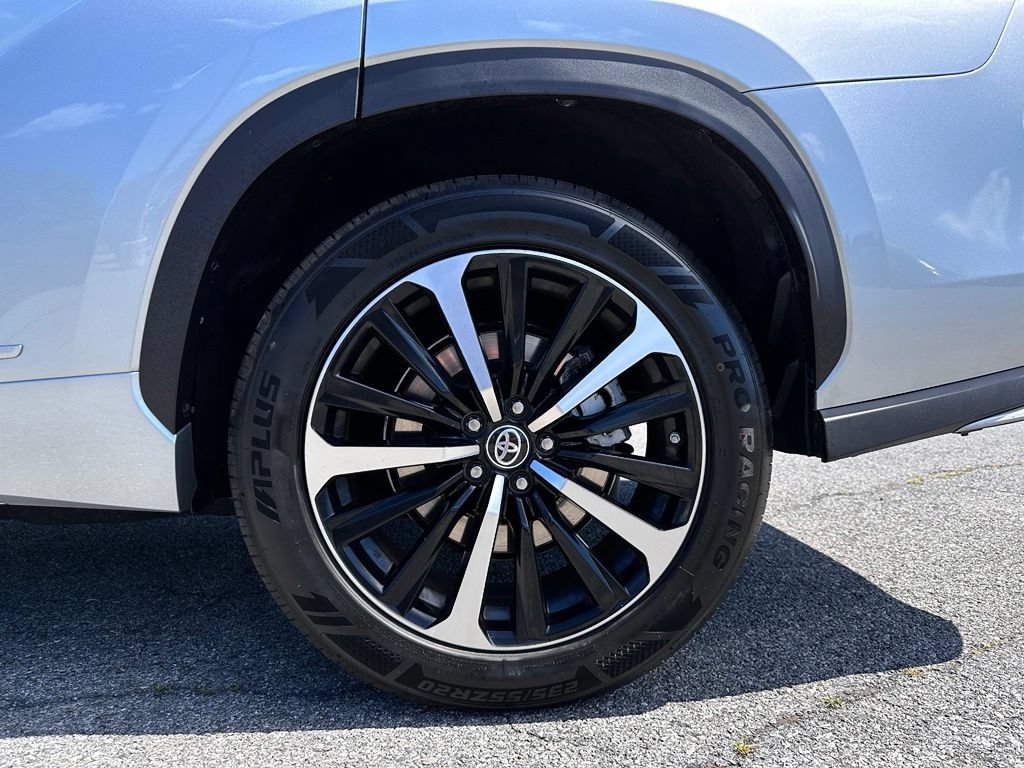 Used 2021 Toyota Highlander XSE AWD/4WD image 43