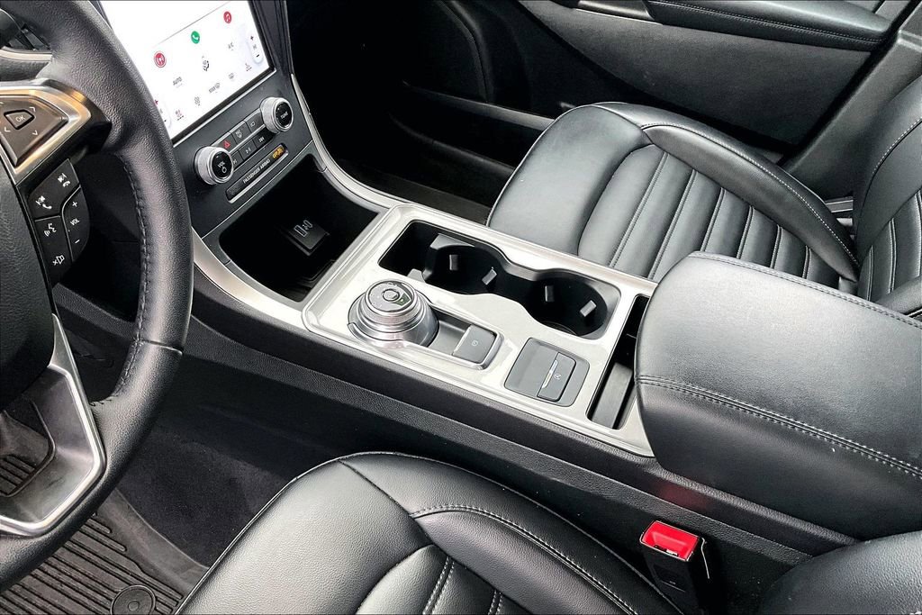 Used 2024 Ford Edge SEL w/ Convenience Package image 8