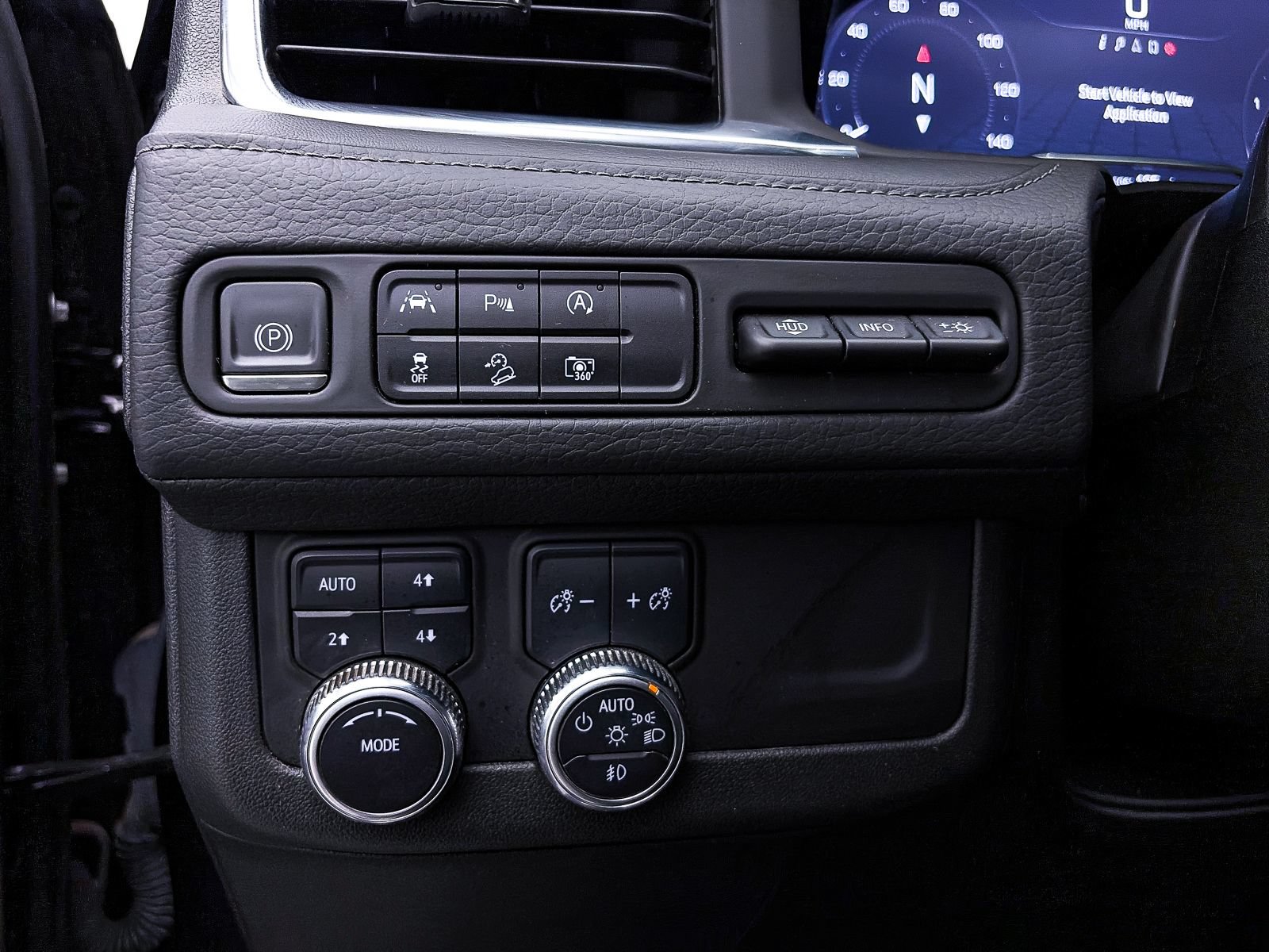 Used 2023 GMC Yukon XL Denali AWD/4WD image 7
