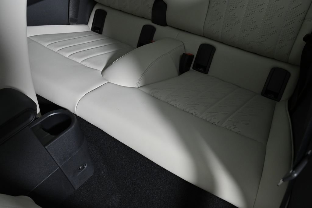 Certified 2025 MINI Cooper 2-Door Hardtop image 26