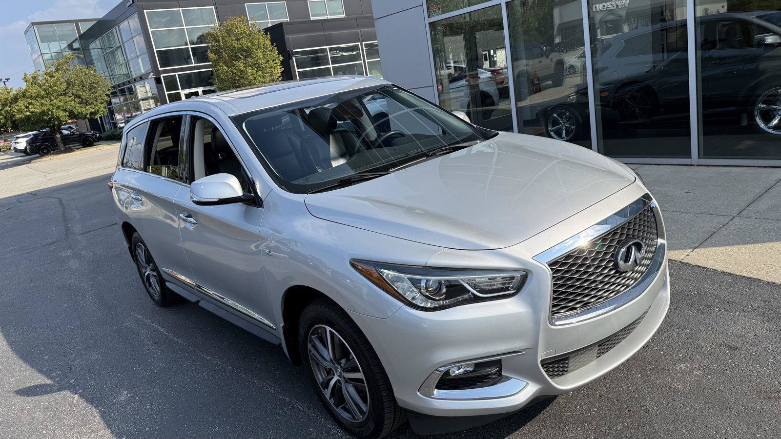 Used 2019 INFINITI QX60 Pure AWD/4WD image 12