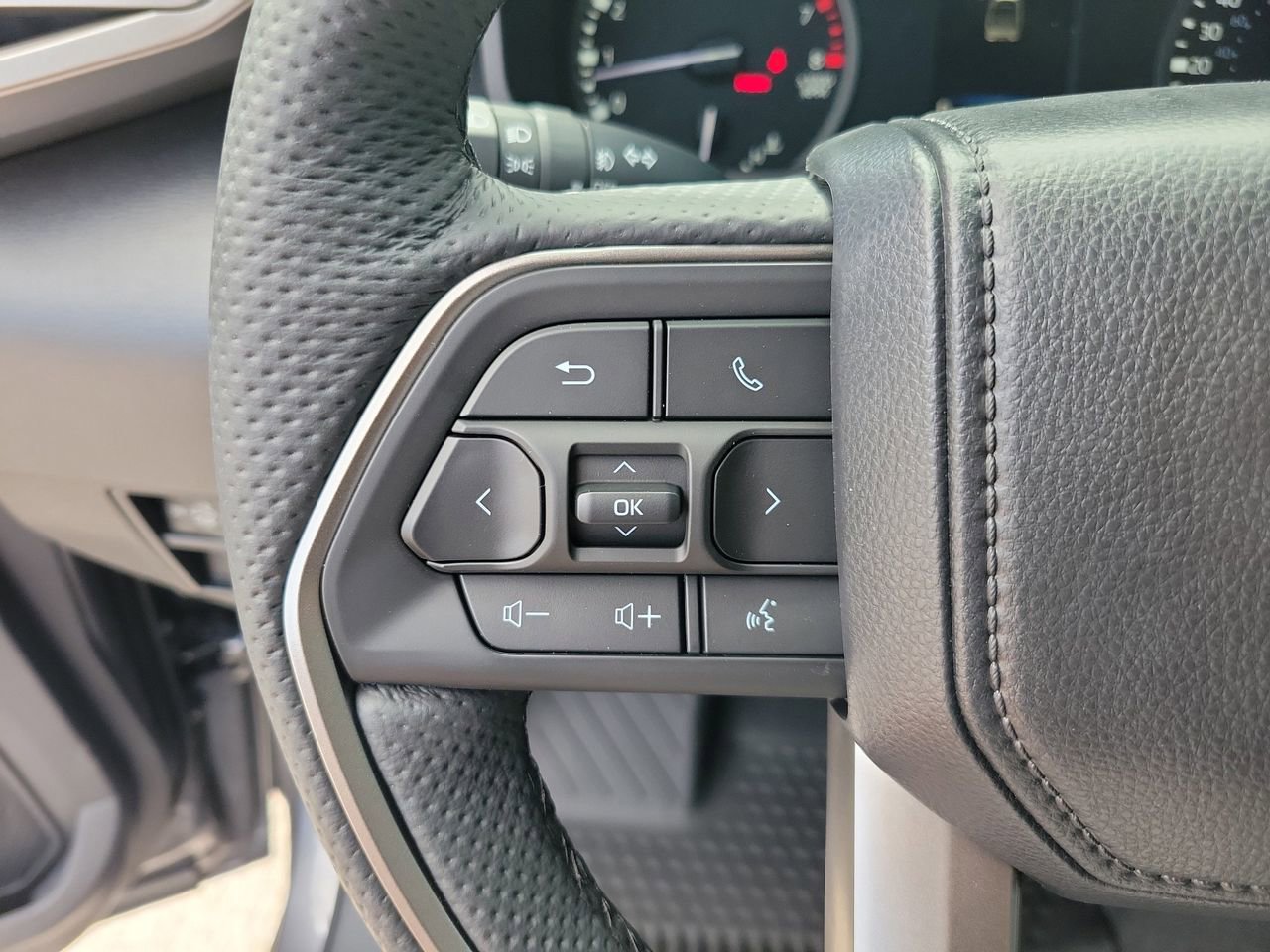 New 2026 Toyota Tundra SR5 AWD/4WD image 19