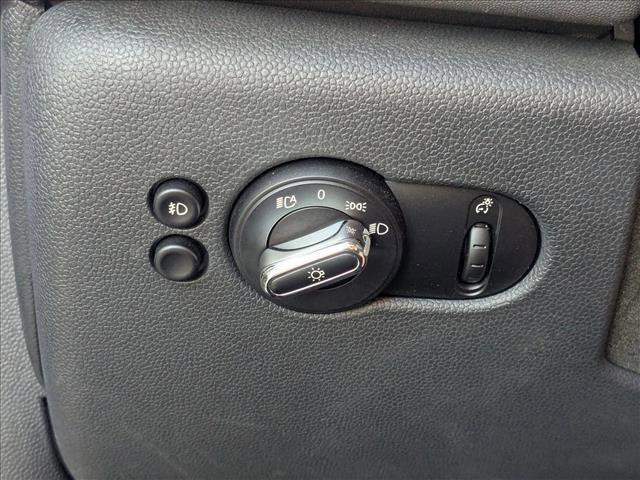 Used 2015 MINI Cooper S image 11