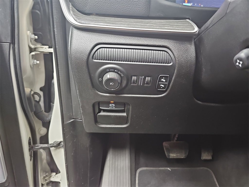 Used 2022 Jeep Wagoneer Series II image 25