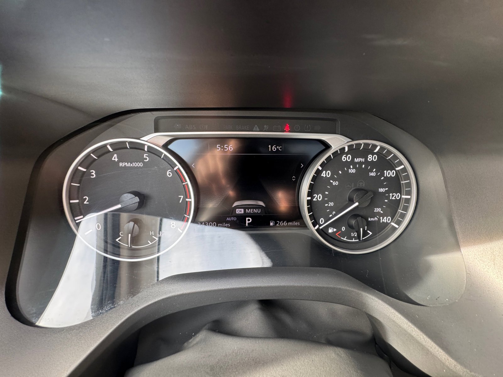 Used 2023 Nissan Rogue SL w/ SL Premium Package image 11