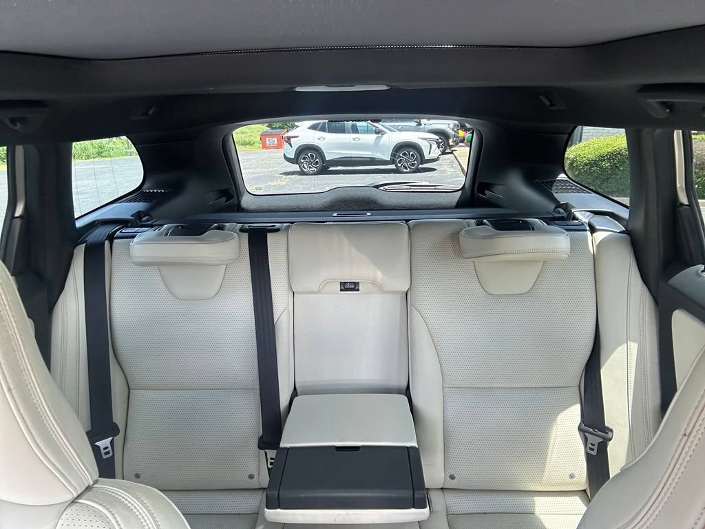 Used 2016 Volvo XC60 T5 Premier w/ Inscription Package FWD image 28